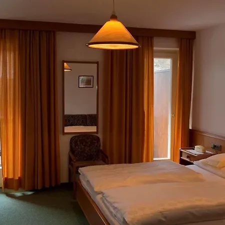 Hotel Rodes 3*
